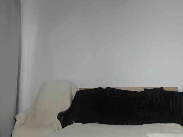 ArtLove13 webcam