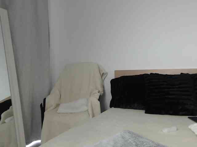 ArtLove13 webcam