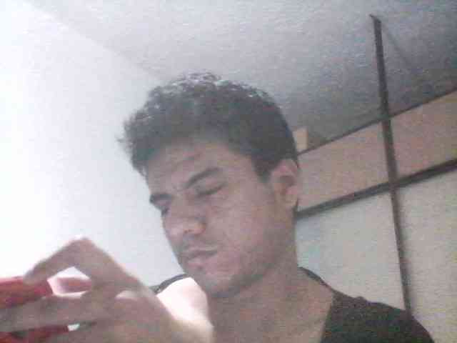 Luishairy25