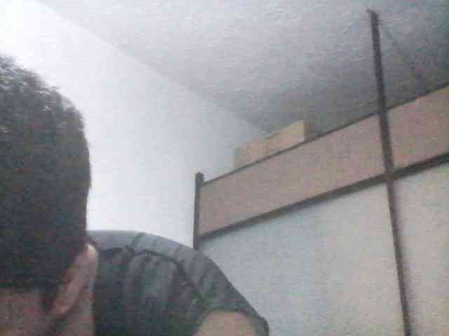 Luishairy25
