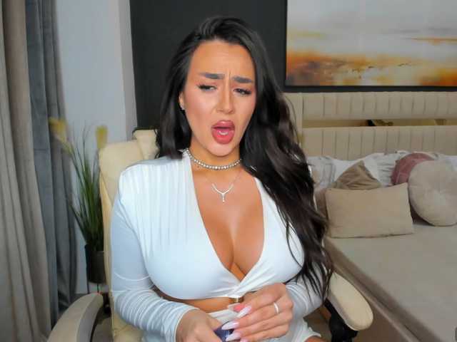 SoniaRey live cam on BongaCams