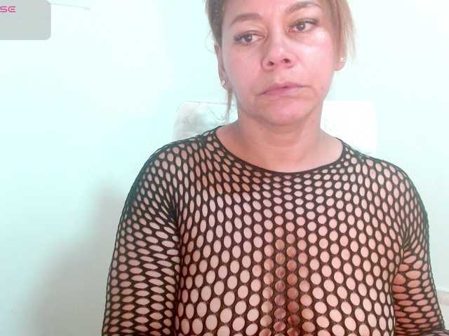 KaillyPariss live cam preview