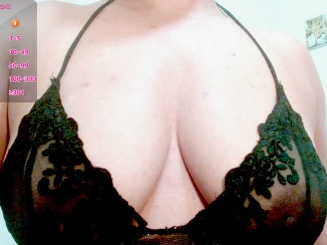 KaillyPariss live cam preview