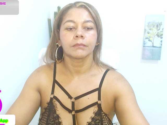 KaillyPariss Live Cam on BongaCams