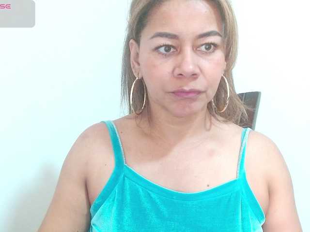KaillyPariss live cam on BongaCams