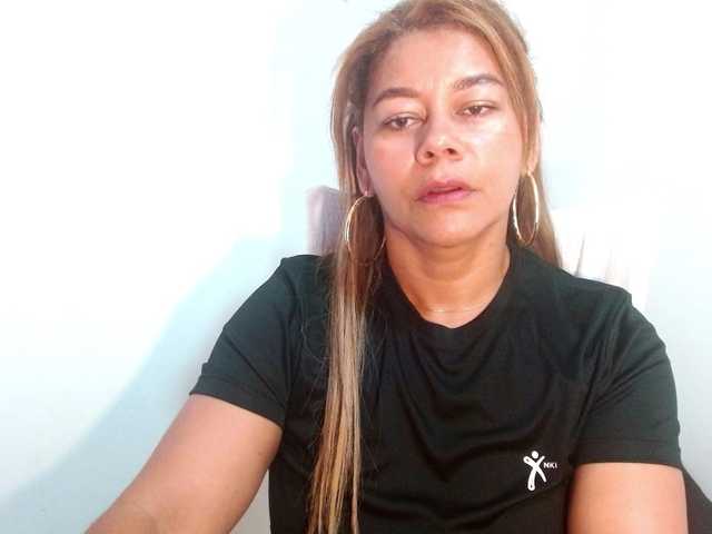 KaillyPariss live cam on BongaCams