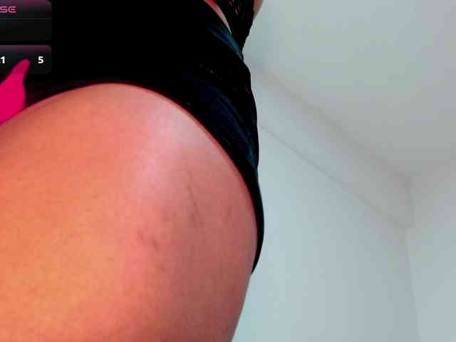 KaillyPariss webcam