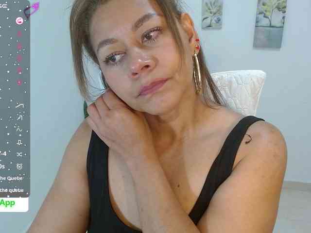 KaillyPariss webcam