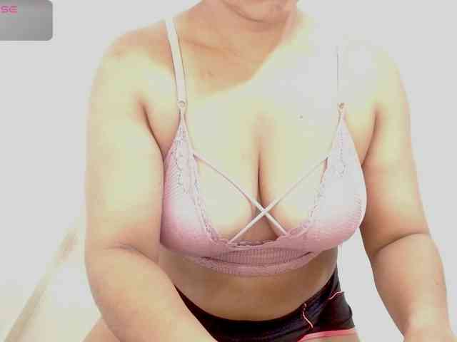 KaillyPariss webcam