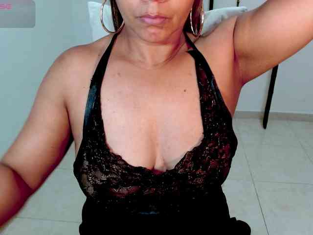 KaillyPariss webcam