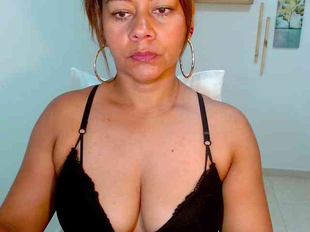 KaillyPariss webcam