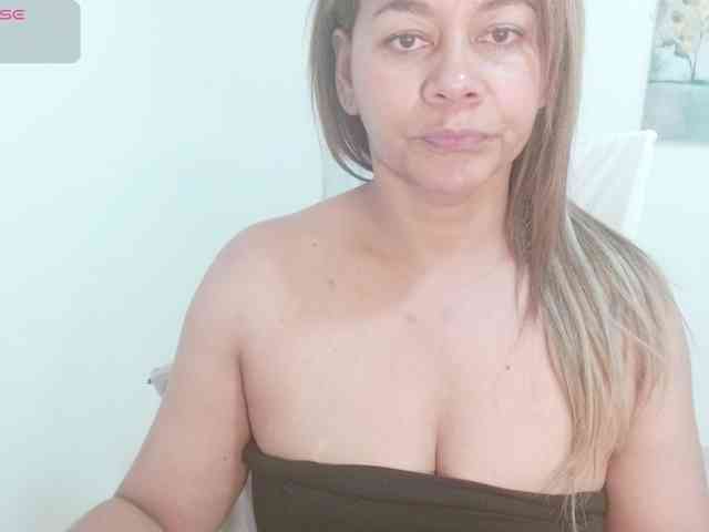 KaillyPariss webcam