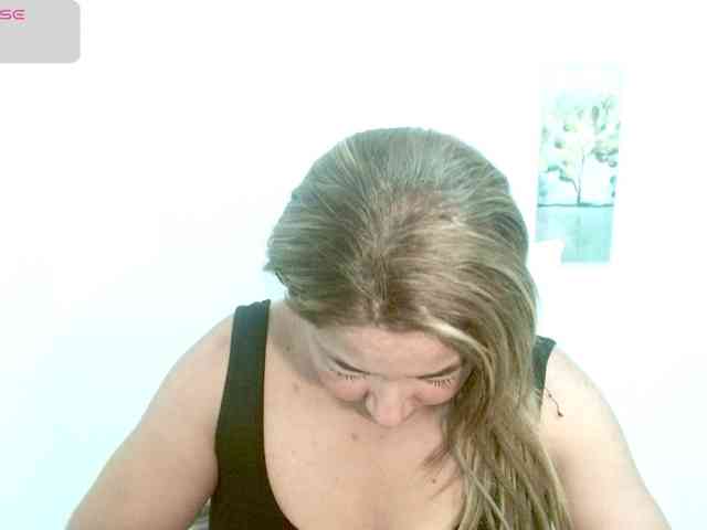 KaillyPariss Live Webcam on BongaCams