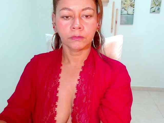 KaillyPariss webcam