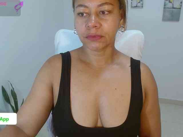 KaillyPariss webcam