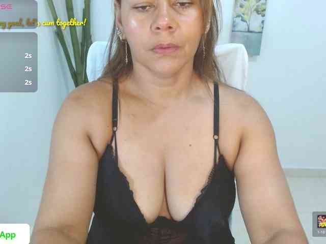 KaillyPariss webcam