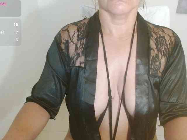 KaillyPariss webcam