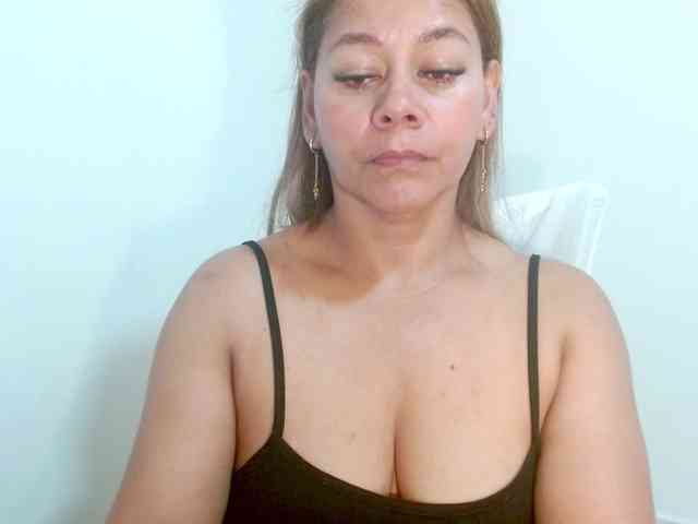 KaillyPariss webcam