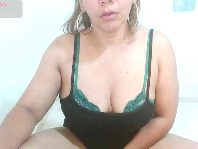 KaillyPariss webcam