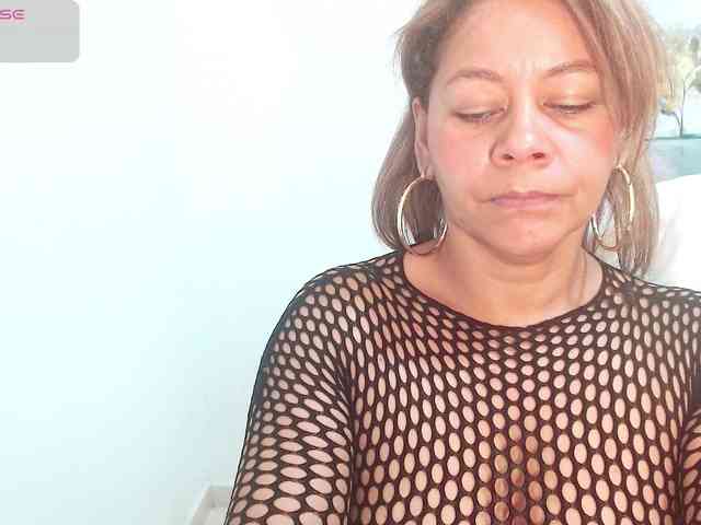 KaillyPariss webcam