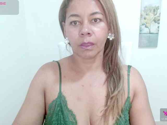 KaillyPariss webcam