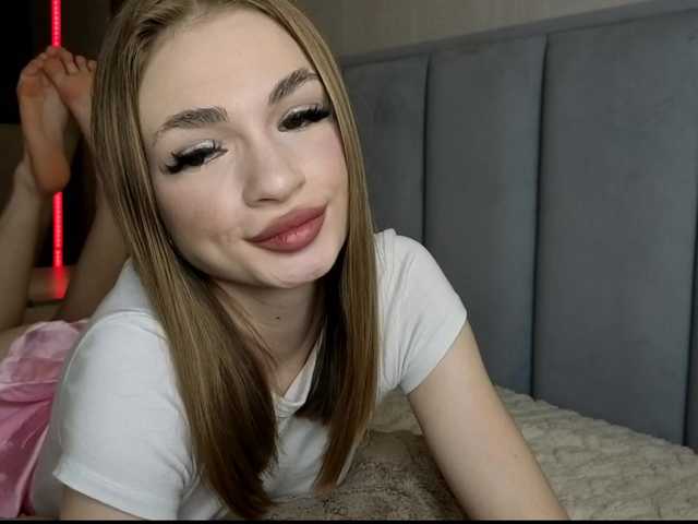 Pussyya live cam on BongaCams