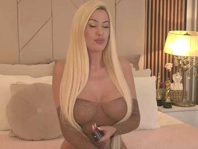 BlancheSummer live cam on BongaCams
