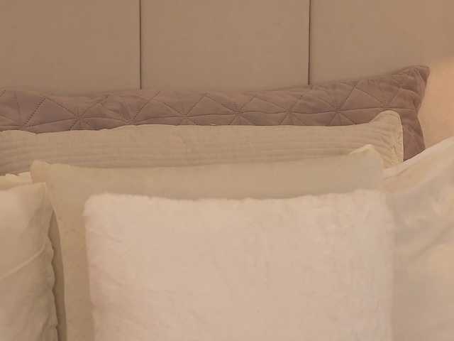 BlancheSummer live cam on BongaCams