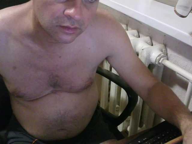 Qaz75va, 25 y/o - Live Cam on BongaCams