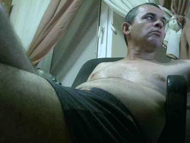 qaz75va Sex Cam Show