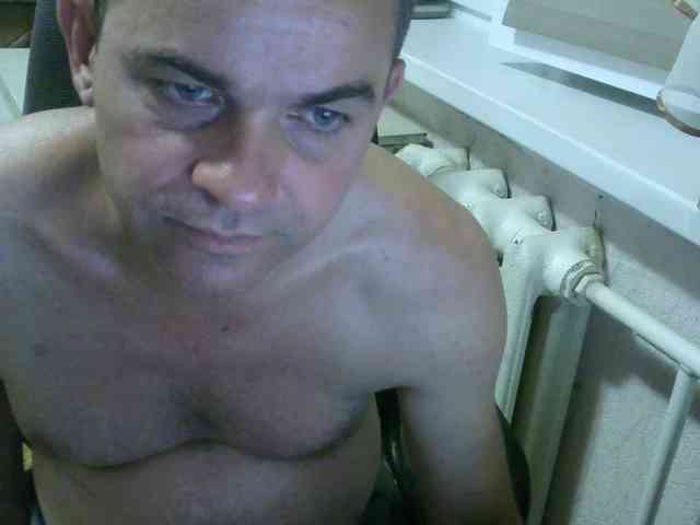 qaz75va Sex Cam Show