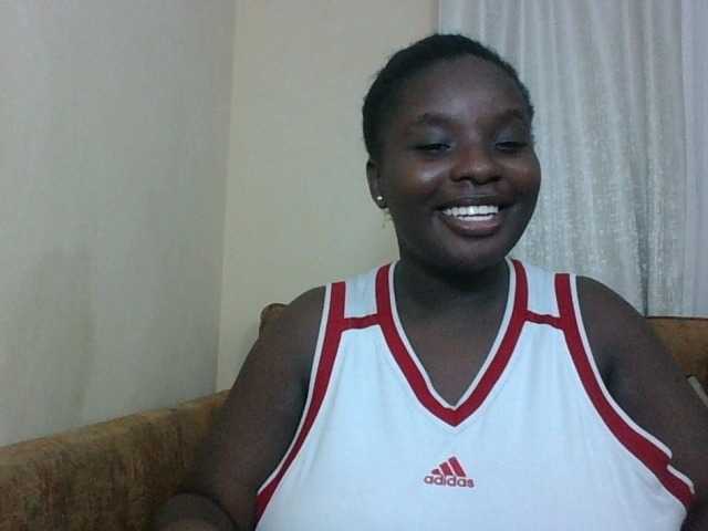Hotybobbies live cam on BongaCams
