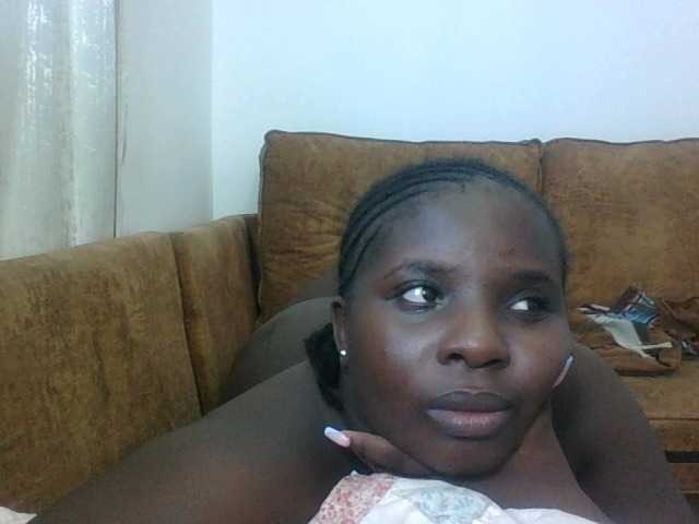 Hotybobbies live cam on BongaCams