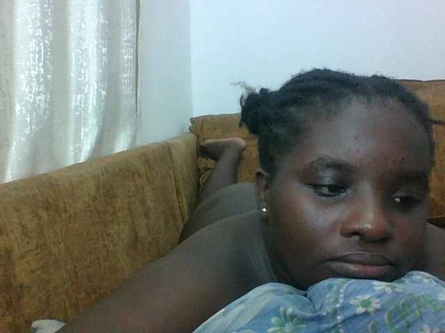 Hotybobbies live cam on BongaCams