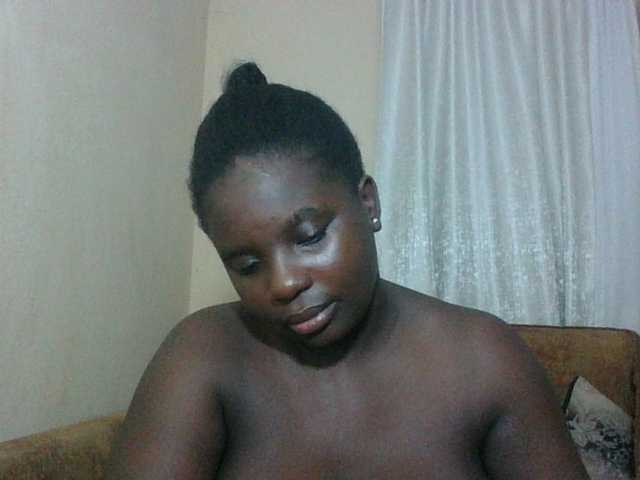 Hotybobbies live cam on BongaCams