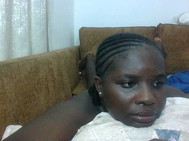 Hotybobbies live cam on BongaCams