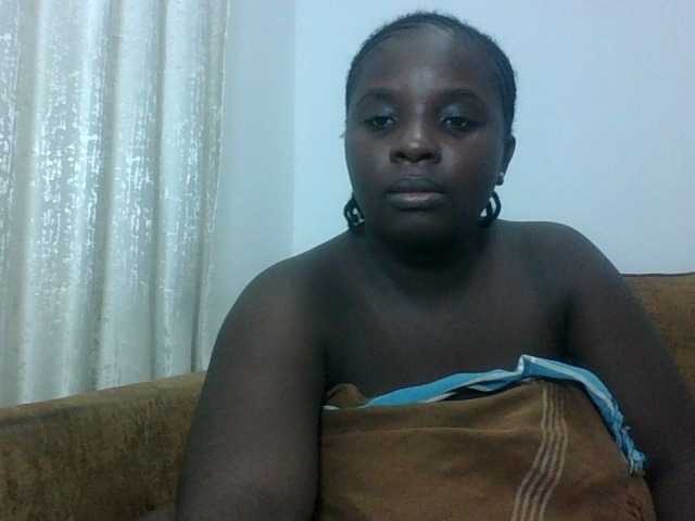 Hotybobbies live cam on BongaCams