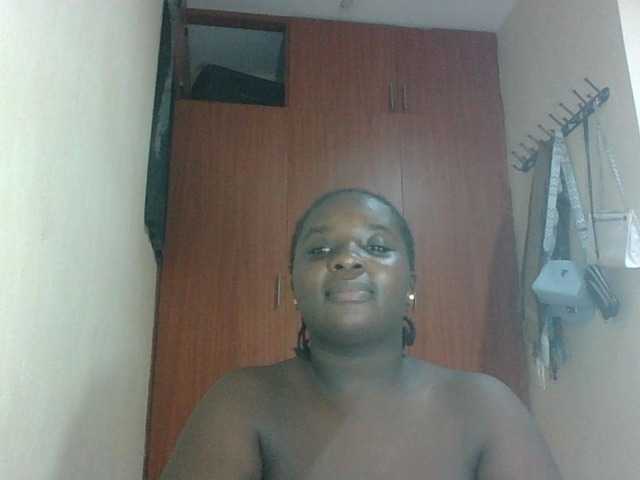 Hotybobbies's BongaCams show and profile