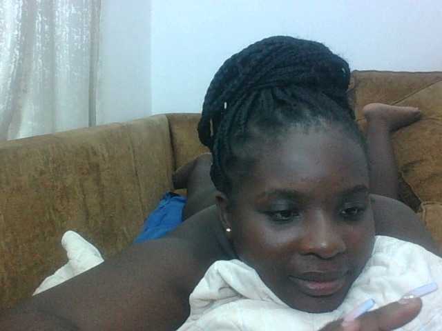 Hotybobbies live cam on BongaCams