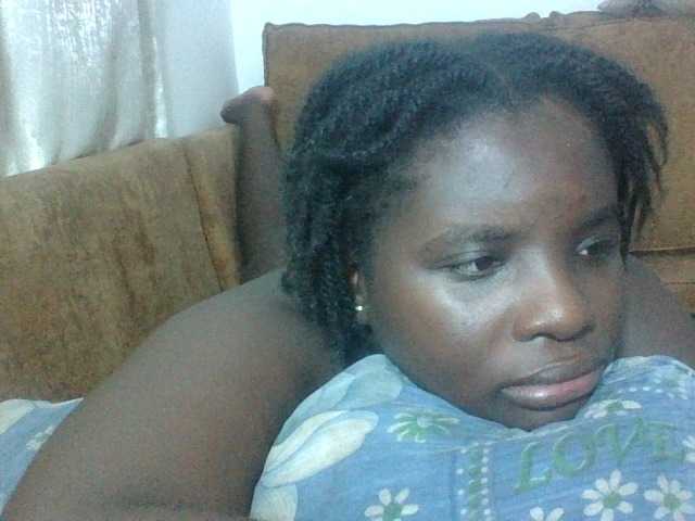 Hotybobbies live cam on BongaCams