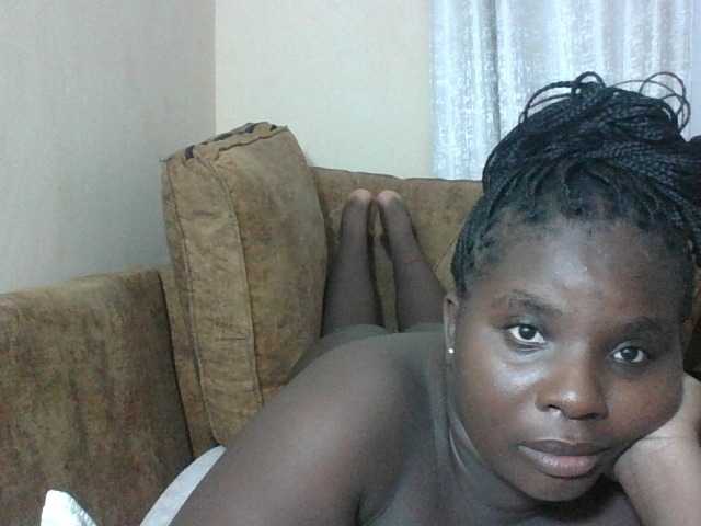 Hotybobbies live cam on BongaCams