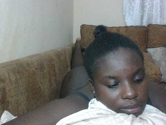 Hotybobbies live cam on BongaCams