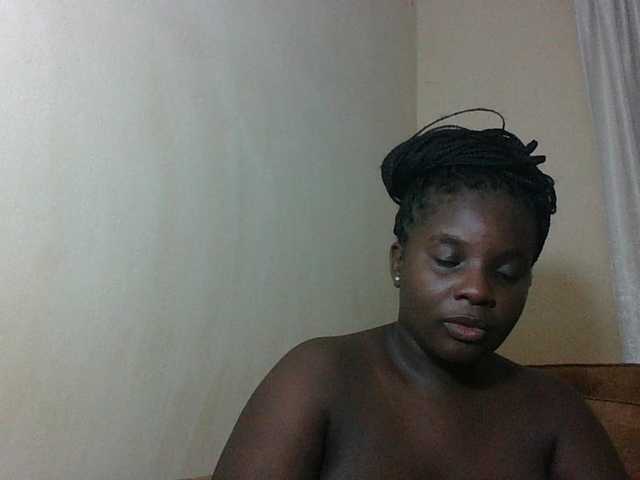 Hotybobbies live cam on BongaCams