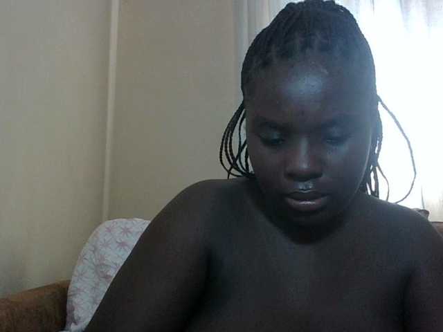 Hotybobbies live cam on BongaCams