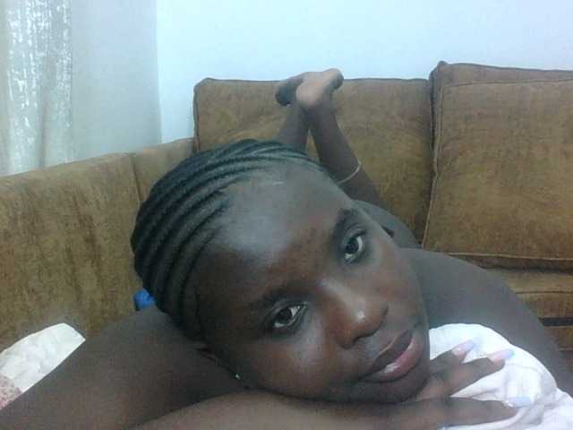 Hotybobbies live cam on BongaCams