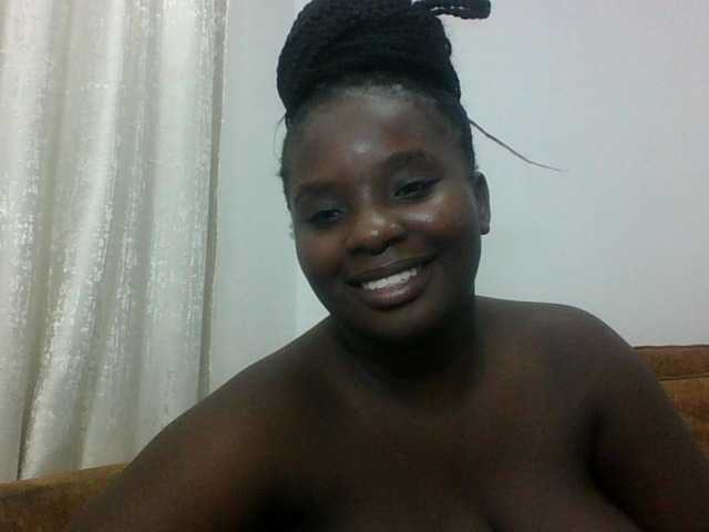 Hotybobbies live cam on BongaCams