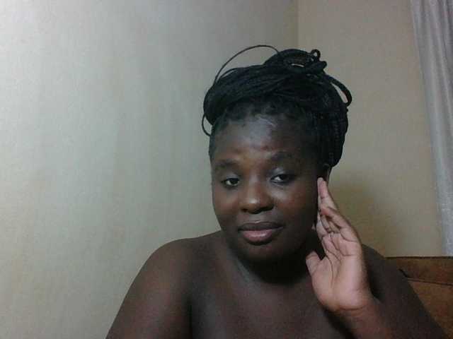 Hotybobbies live cam on BongaCams