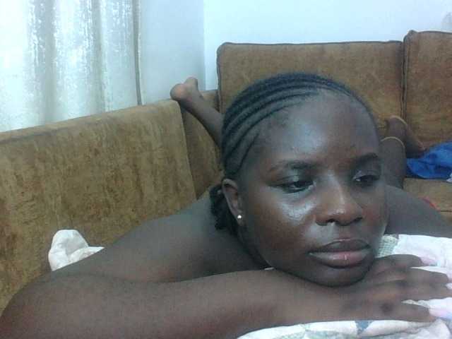 Hotybobbies live cam on BongaCams