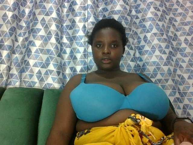 Hotybobbies live webcam show