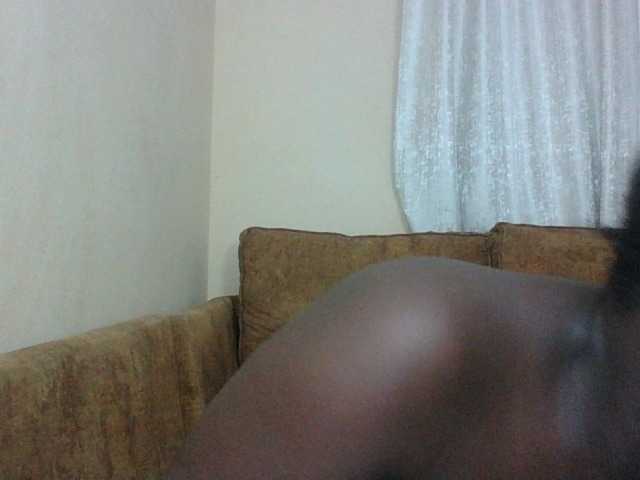 Hotybobbies live cam on BongaCams